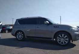 Infiniti QX56, 2011