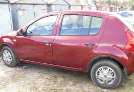 Renault Sandero, 2012