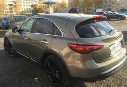 Infiniti FX35, 2009