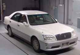 Toyota Crown, 2000