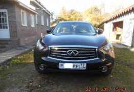 Infiniti FX37, 2013