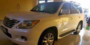 Lexus LX, 2010