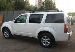 Nissan Pathfinder, 2008