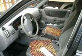 Hyundai Accent, 2010