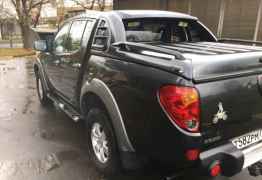 Mitsubishi L200, 2011