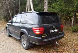 Toyota Sequoia, 2004