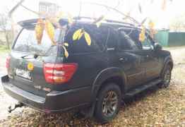 Toyota Sequoia, 2004