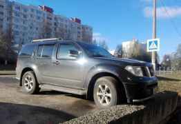 Nissan Pathfinder, 2008