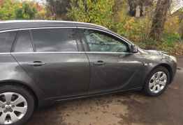 Opel Insignia, 2009