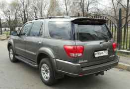 Toyota Sequoia, 2005