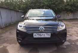 Volkswagen Touareg, 2015