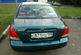 Hyundai Elantra, 2001