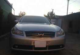 Infiniti M35, 2005