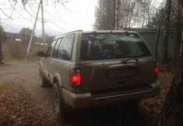 Nissan Pathfinder, 1999