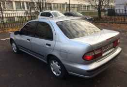 Nissan Almera, 1998