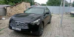 Infiniti FX37, 2010