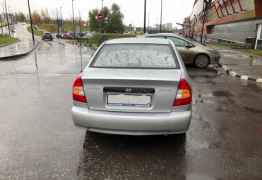 Hyundai Accent, 2004