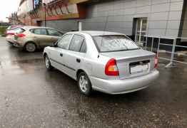 Hyundai Accent, 2004