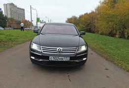 Volkswagen Phaeton, 2010