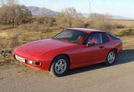 Porsche 924, 1983