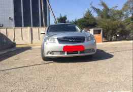 Infiniti M35, 2007