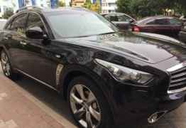 Infiniti FX37, 2012