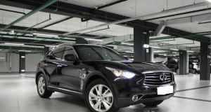 Infiniti QX70, 2015