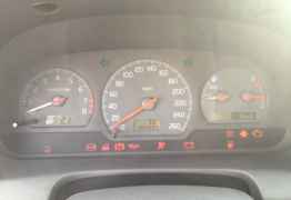 Volvo S40, 2002