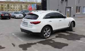 Infiniti QX70, 2015