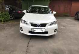 Lexus CT, 2011