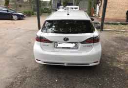 Lexus CT, 2011