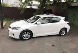 Lexus CT, 2011