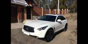 Infiniti FX37, 2012