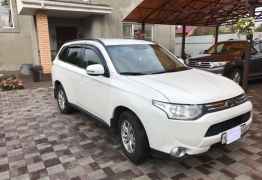 Mitsubishi Outlander, 2013