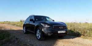 Infiniti QX70, 2016