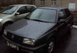 Volkswagen Vento, 1992