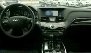 Infiniti M37, 2010