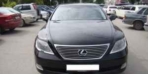 Lexus LS, 2008