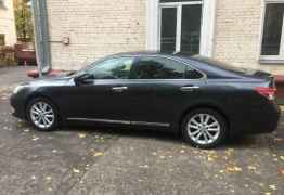 Lexus ES, 2010