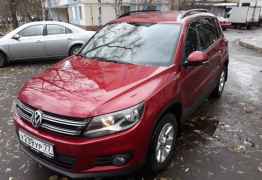 Volkswagen Tiguan, 2012