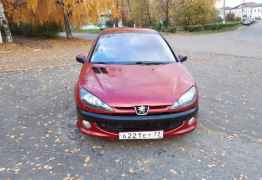 Peugeot 206, 2001