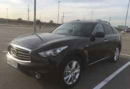 Infiniti FX30, 2012