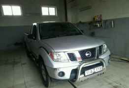 Nissan Navara, 2010