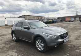 Infiniti FX37, 2012