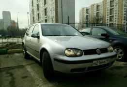 Volkswagen Golf, 2003