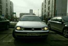 Volkswagen Golf, 2003