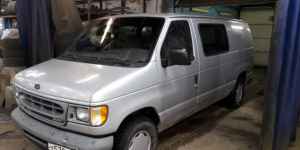 Ford Econoline, 2002