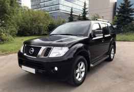 Nissan Pathfinder, 2011