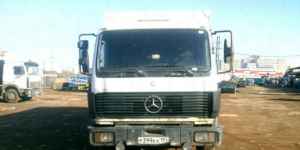 Mercedes-Benz Mercedes-Benz