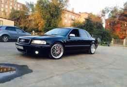 Audi S8, 2001